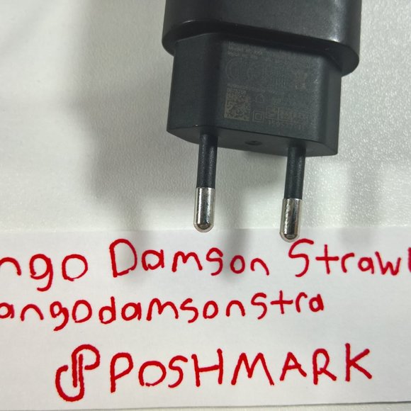 Original European Microsoft USB-C Charger - Picture 2 of 5